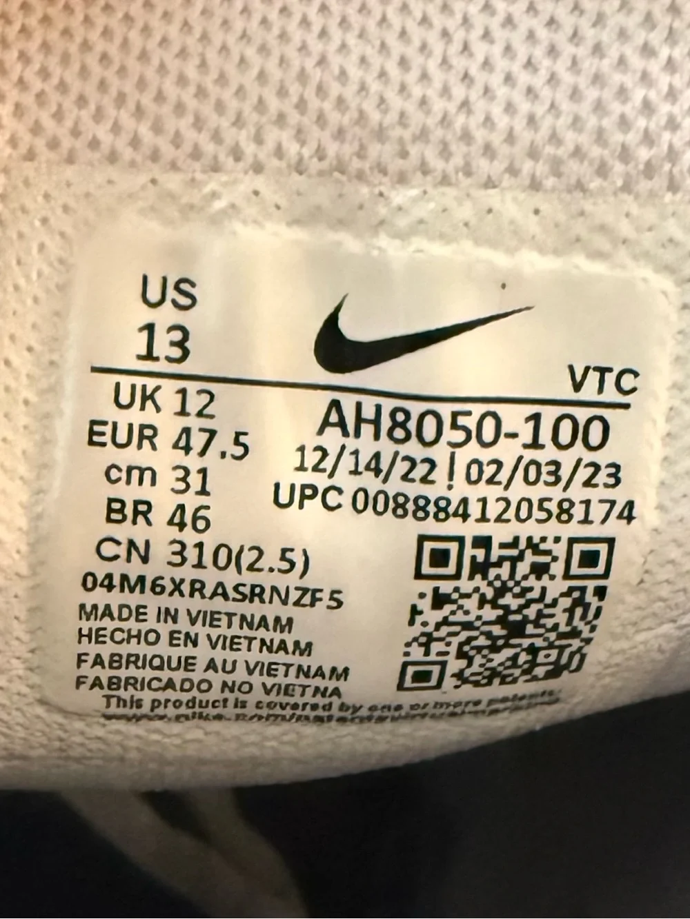 Nike Air Max 270 Men's Athletic Sneakers - White/Black Size 13 - Picture 5 of 7